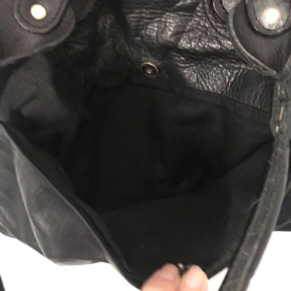 Rolfs black leather purse with gold hardware - Picture 6 of 13